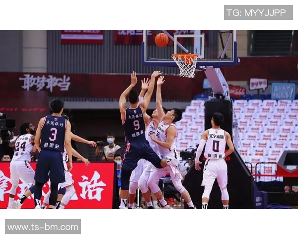 上海篮球队实力之争引发热议球迷观点各异的背后真相分析